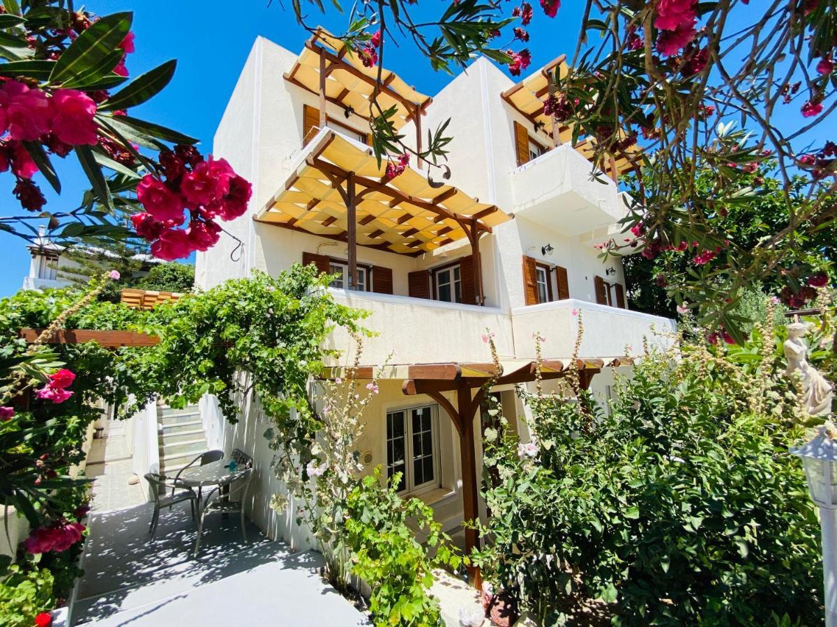 Deluxe Studios & Suites Ageri-Milos Adamantas  Buitenkant foto