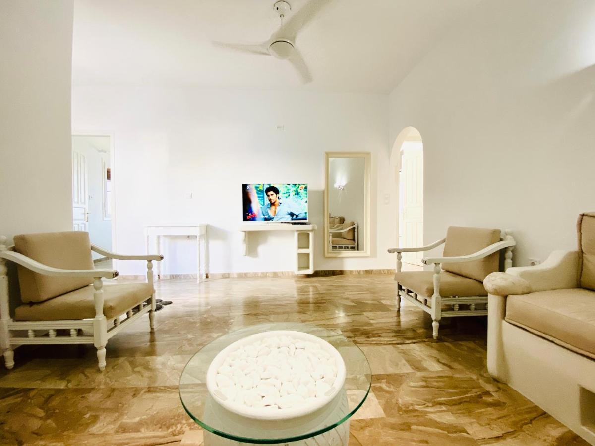 Deluxe Studios & Suites Ageri-Milos Adamantas  Buitenkant foto