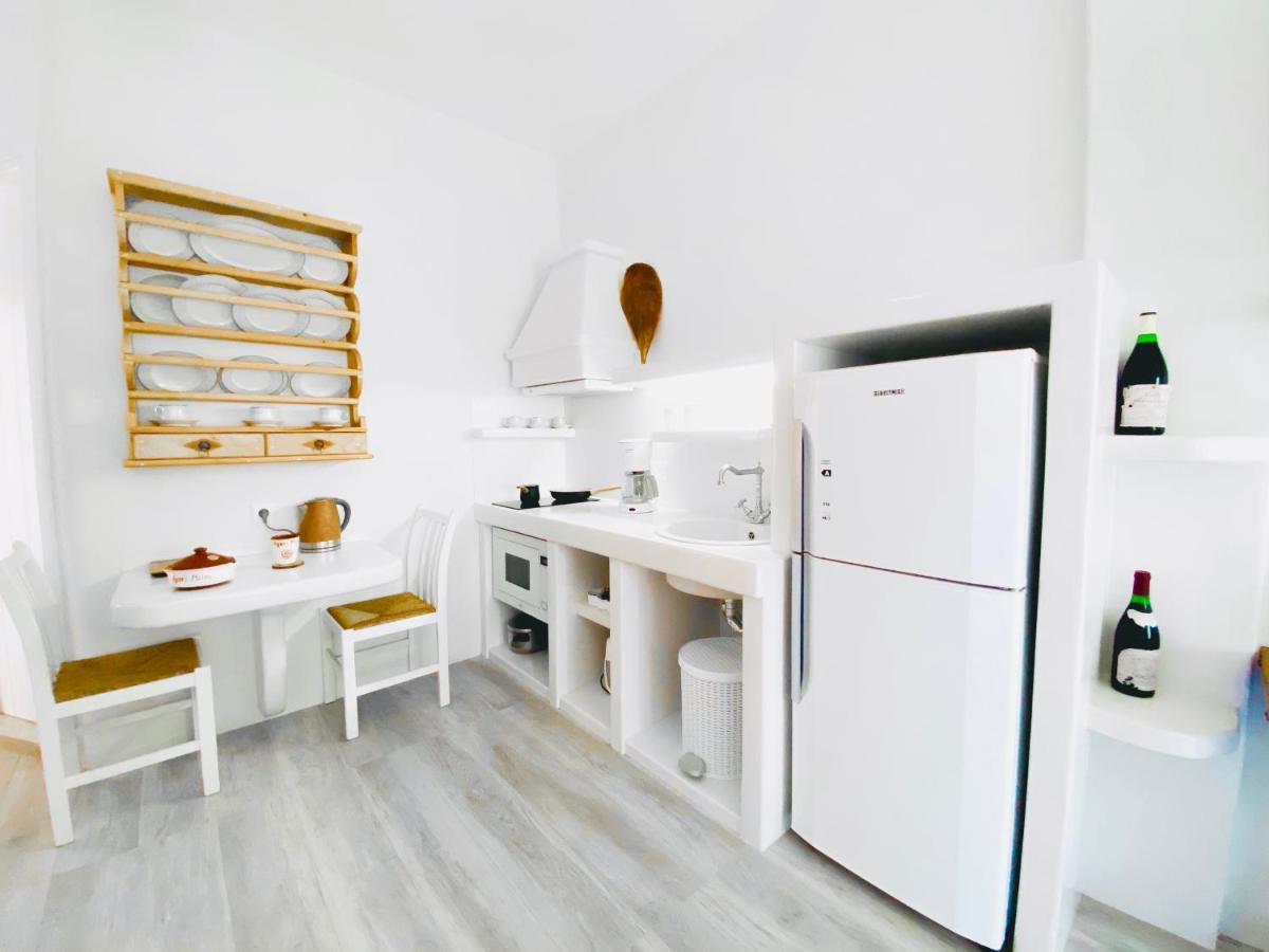 Deluxe Studios & Suites Ageri-Milos Adamantas  Buitenkant foto