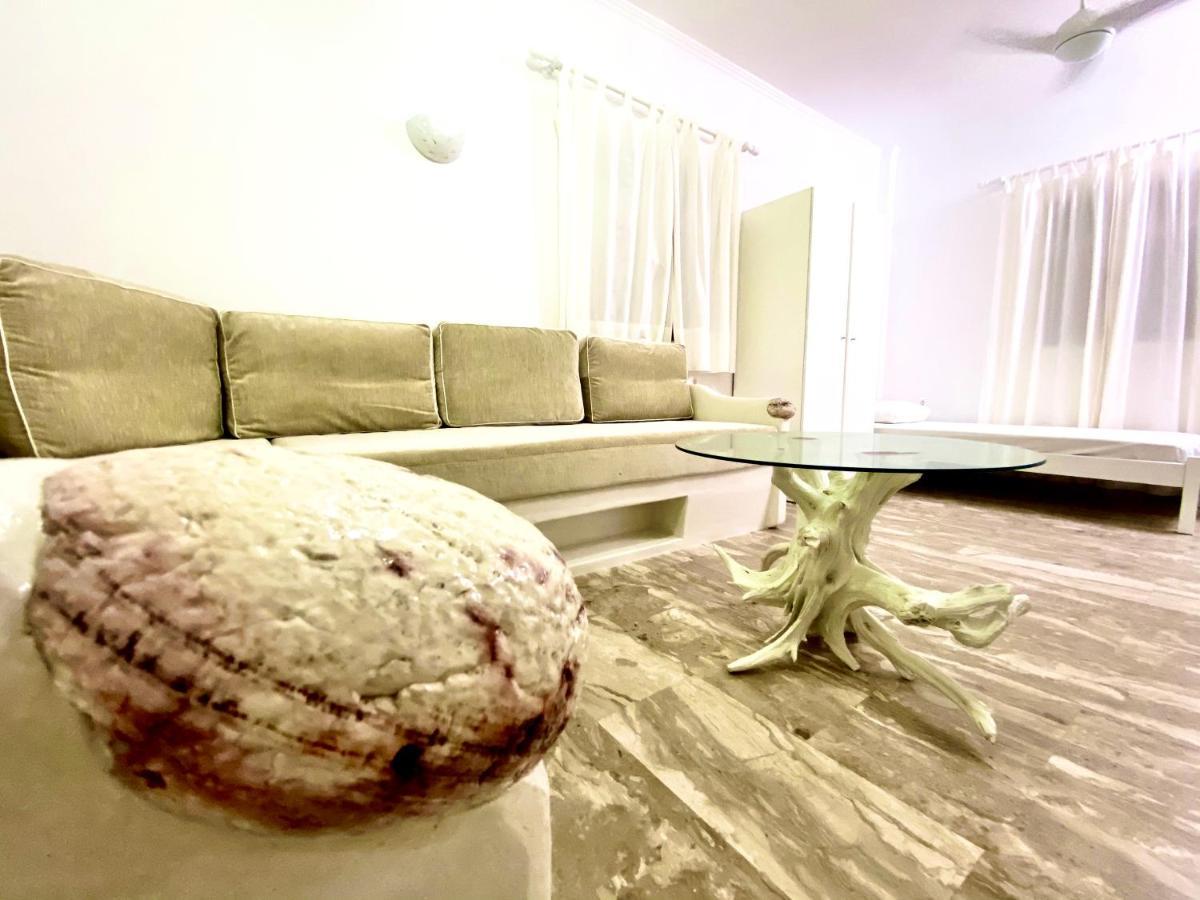 Deluxe Studios & Suites Ageri-Milos Adamantas  Buitenkant foto