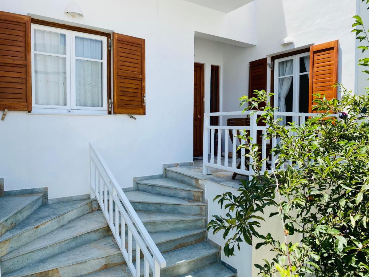 Deluxe Studios & Suites Ageri-Milos Adamantas  Buitenkant foto